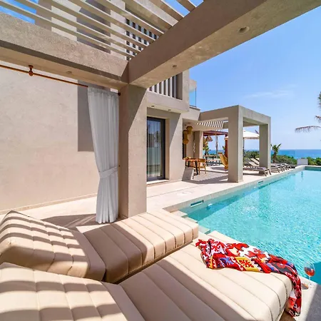 Virginia Villa *